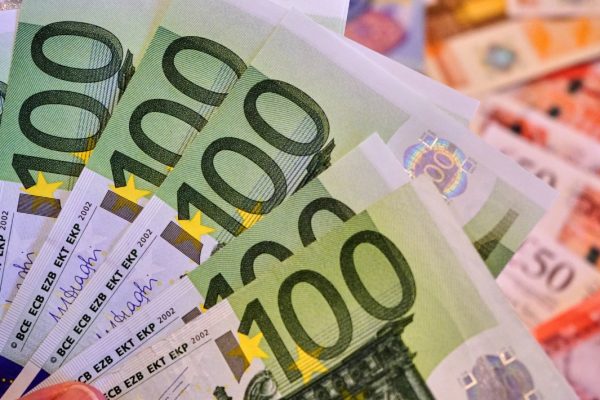 Limite utilizzo del contante: 1.000 euro dal 1 gennaio 2022